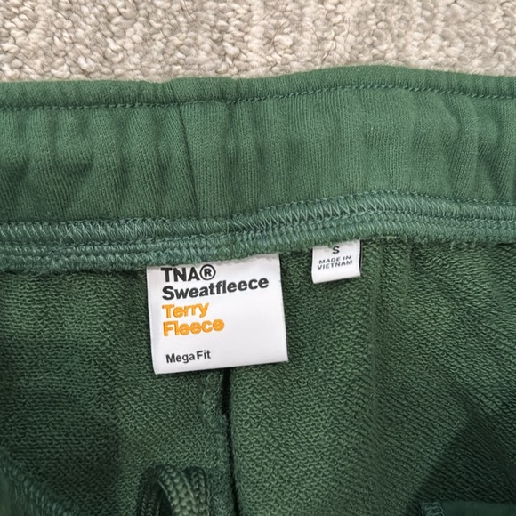 Aritzia TNA sweat fleece terry fleece mega fit - Picture 3 of 4